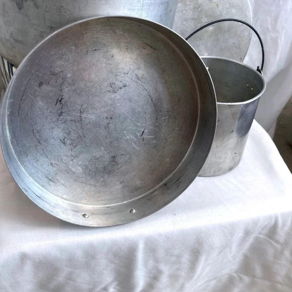 Vintage Aluminum Nesting Camping Cookware Set 3 Pots 1 Lid Glamping Outdoor